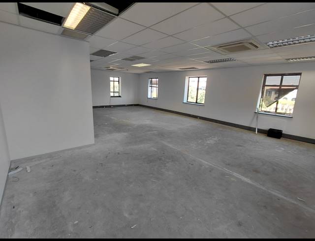 125M² OFFICE TO LET IN MAGALIESSIG